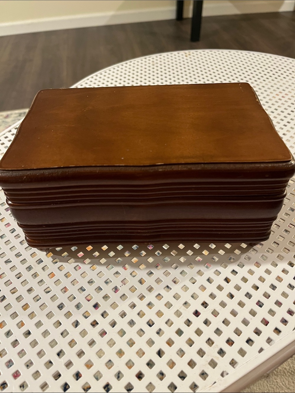 VINTAGE wooden jewelry box 8”x4”x5”